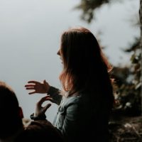 為什麼討論別人的問題很明智，自己的問題卻老是想不清楚？